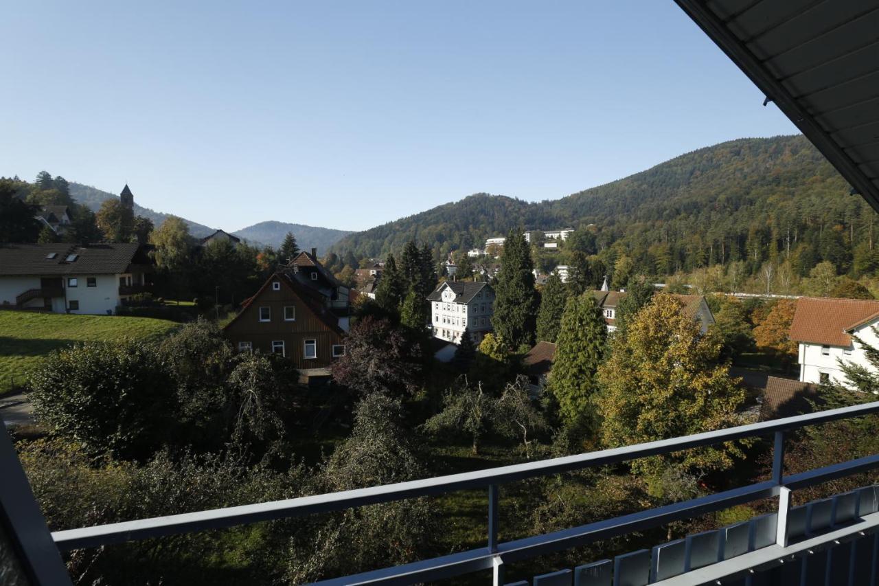 Hotel Sonnenhof Garni Bad Herrenalb Bagian luar foto